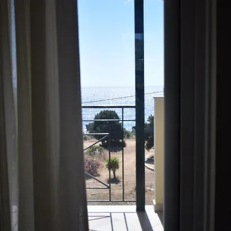 Sea & Sky By Marisa Apartment
