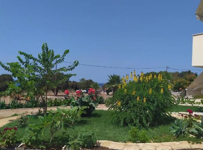 Sea & Sky By Marisa Apartman Petrohóri